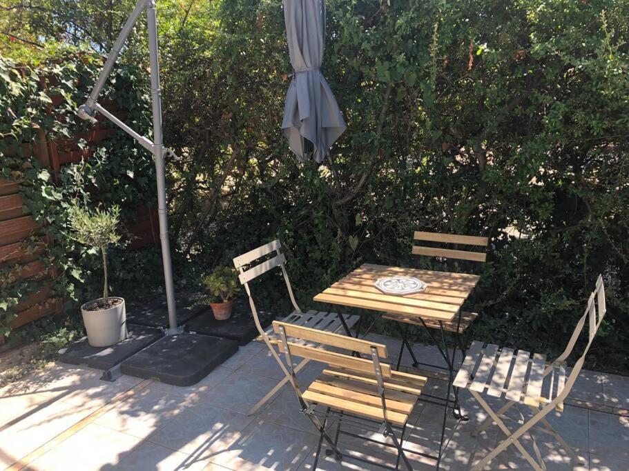 Grand Studio Veranda Et Terrasse Carqueiranne Exteriér fotografie